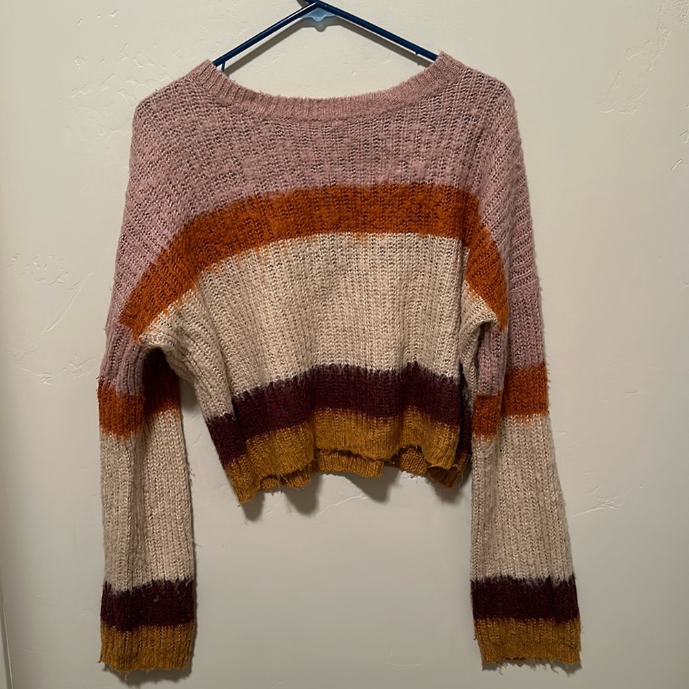 Crop sweater, size M, brand is Hippie Rose